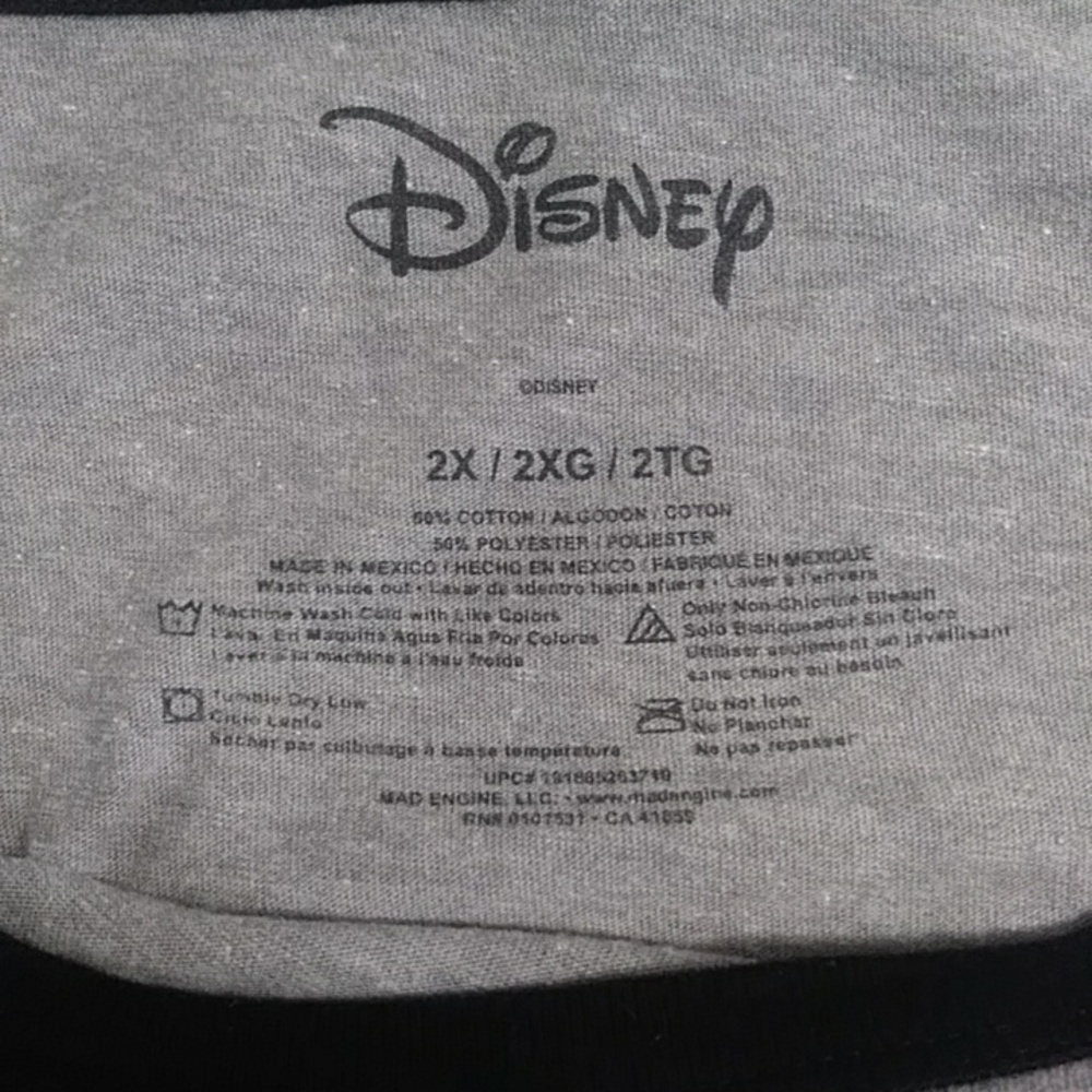 Disney Mickey Mouse Men's Gray Graphic T-Shirt *GUC* - Picture 4 of 4